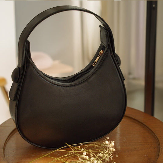 Crescenta - Black